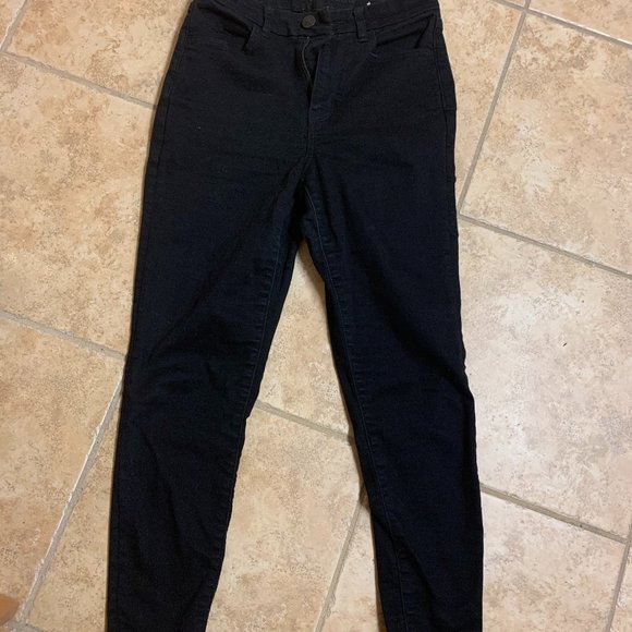 Black Jeans - Picture 2 of 2